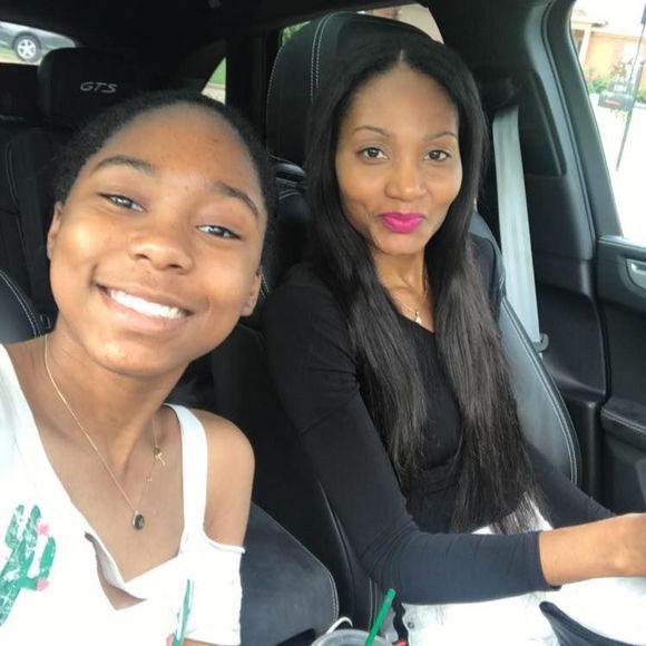 Meet your Posher, Alrea - Picture 1 of 1